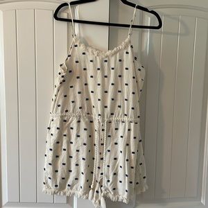 Aerie size M very cute detailed romper